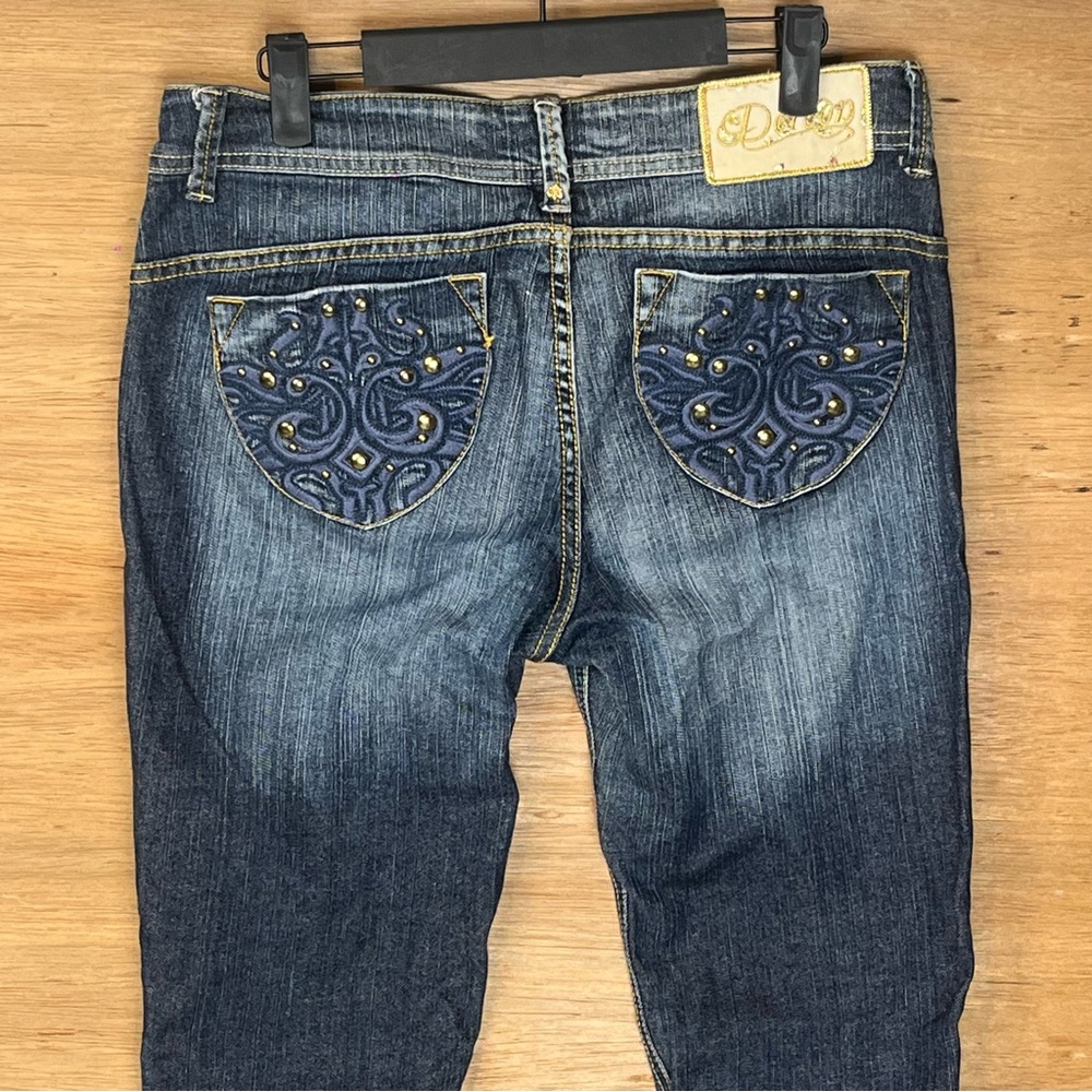 Dereon Straight Jeans women’s color blue. Size. 9/10 - Picture 11 of 14